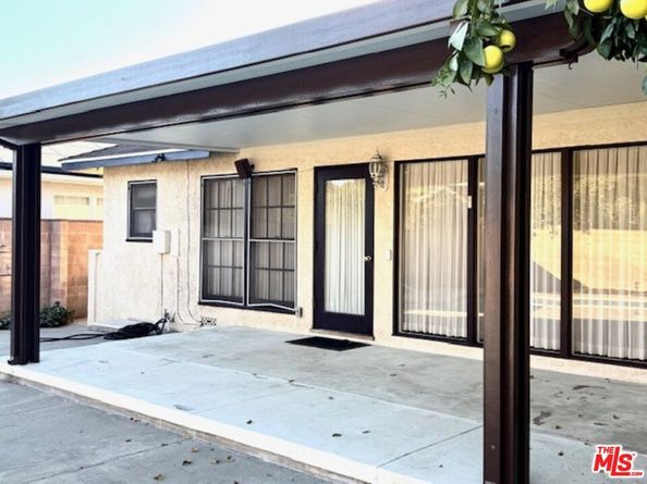 10218 Gaviota Avenue, North Hills CA 91343