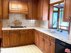 10218 Gaviota Avenue, North Hills CA 91343