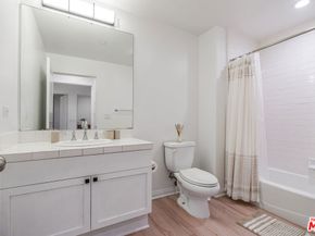 5625 Crescent Park 126, Playa Vista CA 90094