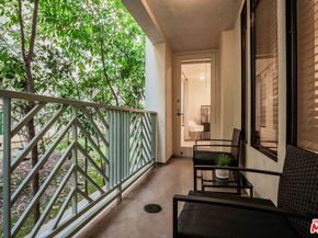 5625 Crescent Park 126, Playa Vista CA 90094