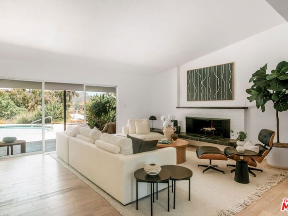 2700 Carmar Drive, Los Angeles CA 90046