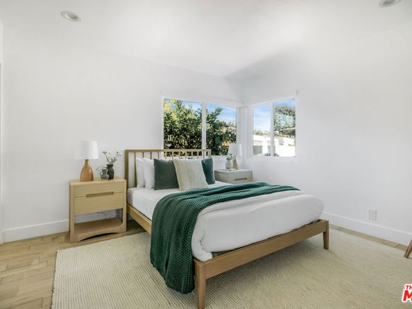 2700 Carmar Drive, Los Angeles CA 90046