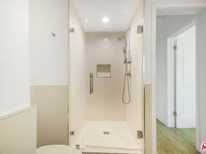 2700 Carmar Drive, Los Angeles CA 90046