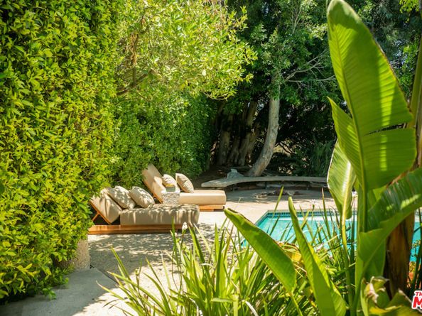 2700 Carmar Drive, Los Angeles CA 90046