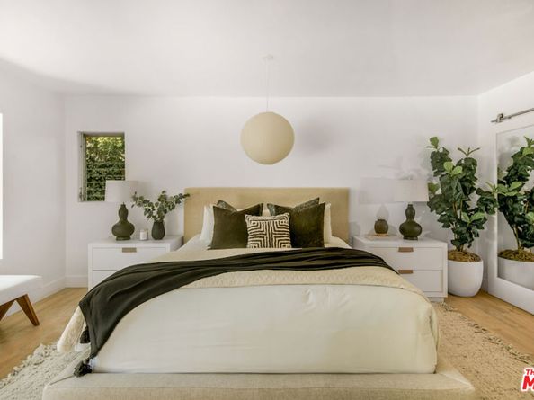 2700 Carmar Drive, Los Angeles CA 90046