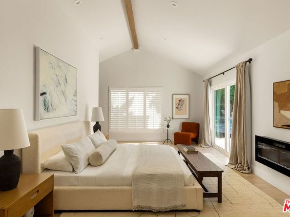 5920 Kentland Avenue, Woodland Hills CA 91367