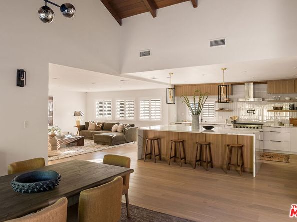 5920 Kentland Avenue, Woodland Hills CA 91367