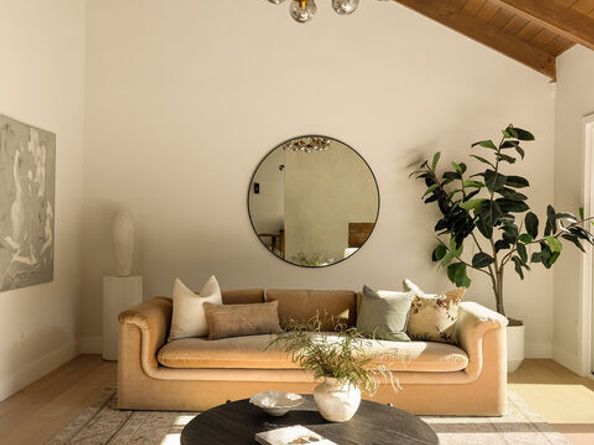 5920 Kentland Avenue, Woodland Hills CA 91367