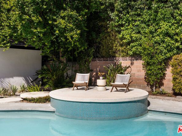 5920 Kentland Avenue, Woodland Hills CA 91367