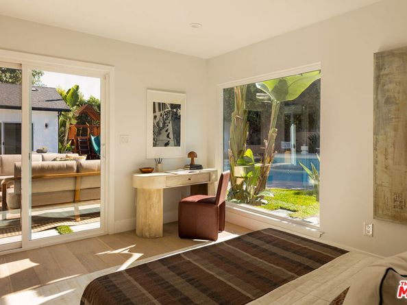 5920 Kentland Avenue, Woodland Hills CA 91367