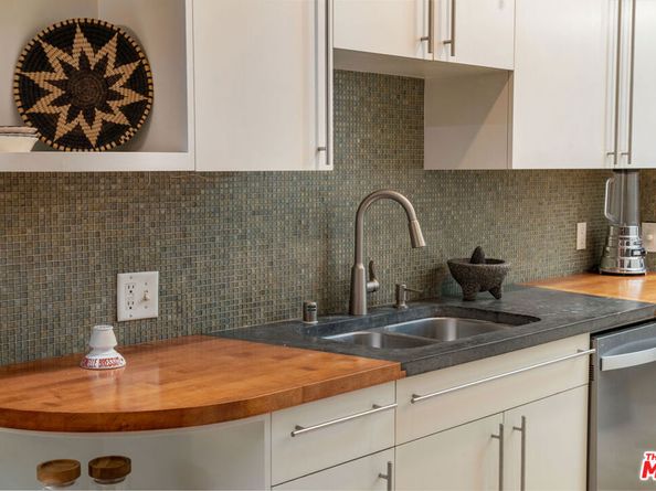 1133 N Clark Street 103, West Hollywood CA 90069