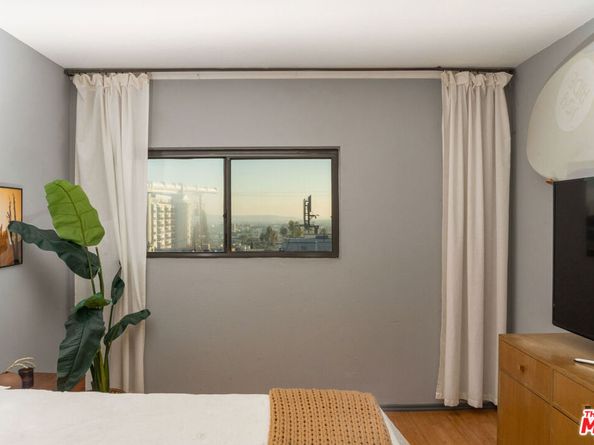 1133 N Clark Street 103, West Hollywood CA 90069