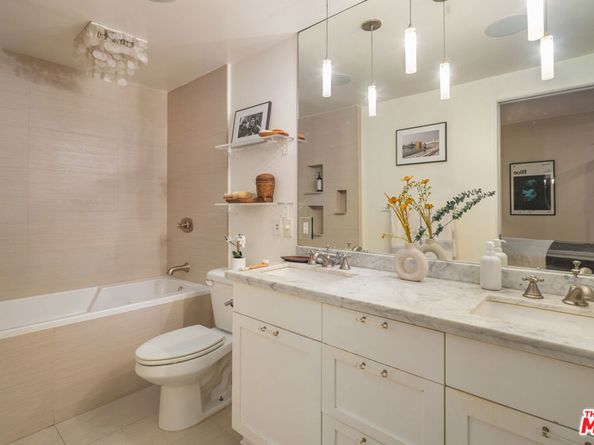 1133 N Clark Street 103, West Hollywood CA 90069