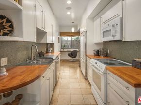 1133 N Clark Street 103, West Hollywood CA 90069