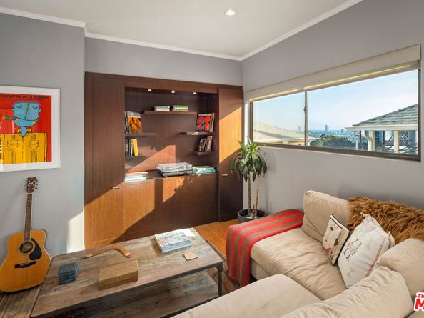 1133 N Clark Street 103, West Hollywood CA 90069