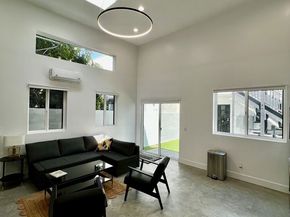 1449 S Durango Avenue, Los Angeles CA 90035