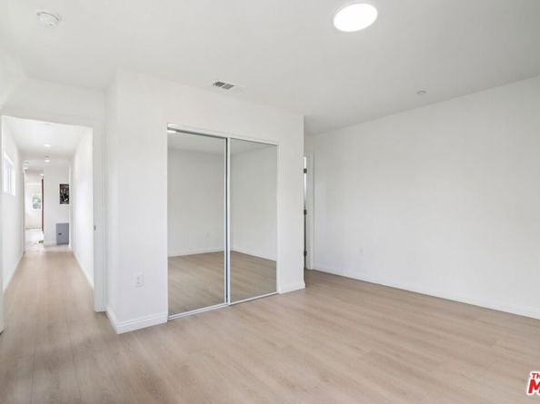 1675 E 111th Street, Los Angeles CA 90059