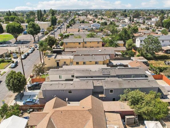 1675 E 111th Street, Los Angeles CA 90059