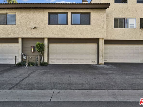 5800 Owensmouth Avenue 40, Woodland Hills CA 91367