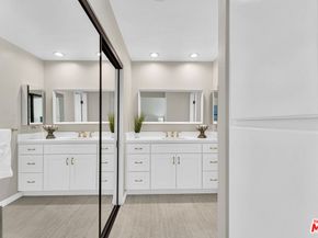 5800 Owensmouth Avenue 40, Woodland Hills CA 91367