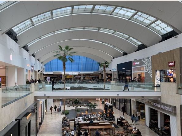 5800 Owensmouth Avenue 40, Woodland Hills CA 91367