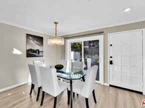 5800 Owensmouth Avenue 40, Woodland Hills CA 91367