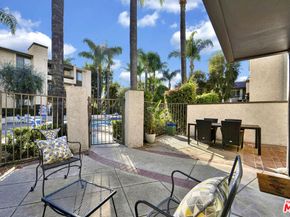 5800 Owensmouth Avenue 40, Woodland Hills CA 91367