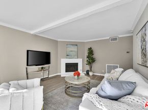 5800 Owensmouth Avenue 40, Woodland Hills CA 91367