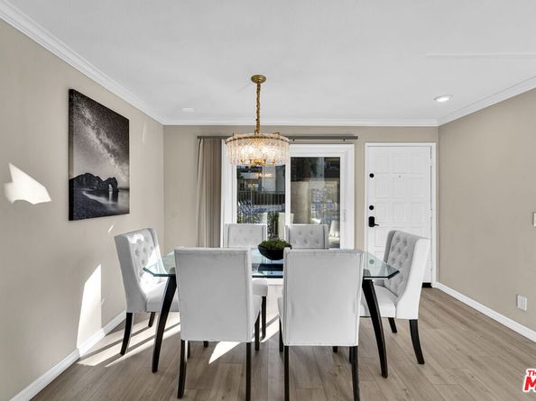 5800 Owensmouth Avenue 40, Woodland Hills CA 91367