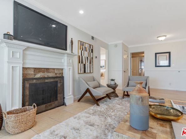 4350 Via Dolce 211, Marina Del Rey CA 90292