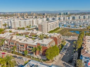 4350 Via Dolce 211, Marina Del Rey CA 90292