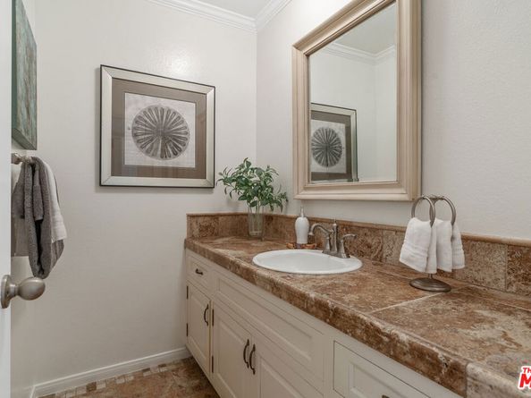 4350 Via Dolce 211, Marina Del Rey CA 90292