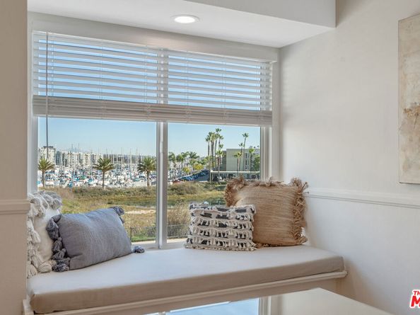4350 Via Dolce 211, Marina Del Rey CA 90292