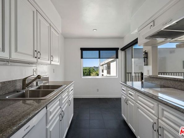 949 N Kings Road 309, West Hollywood CA 90069