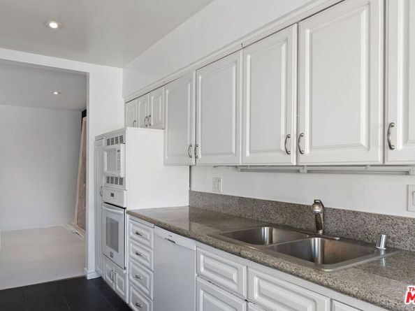 949 N Kings Road 309, West Hollywood CA 90069