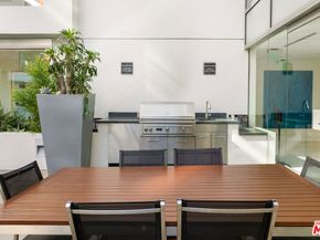 6735 Yucca Street 508, Los Angeles CA 90028