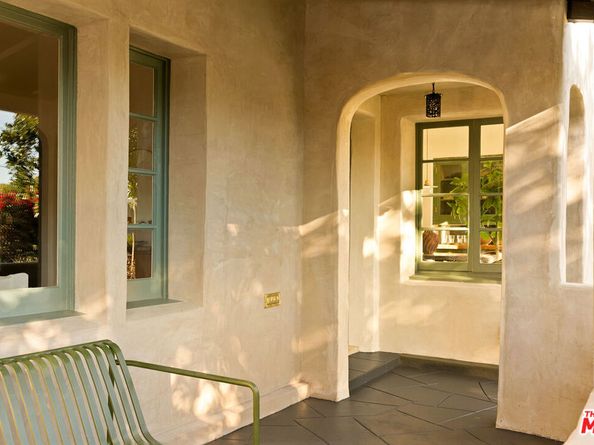 585 Mountain View Street, Altadena CA 91001