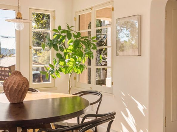 585 Mountain View Street, Altadena CA 91001