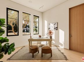 4724 Halbrent Avenue, Sherman Oaks CA 91403