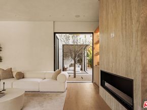 4724 Halbrent Avenue, Sherman Oaks CA 91403