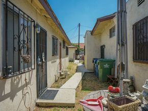 3847 W 110th Street, Inglewood CA 90303