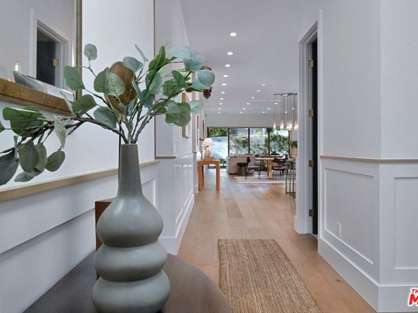 4809 Genesta Avenue, Encino CA 91316