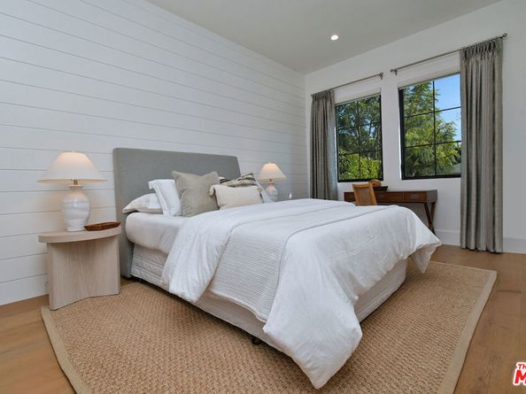 4809 Genesta Avenue, Encino CA 91316