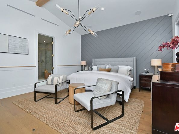 4809 Genesta Avenue, Encino CA 91316