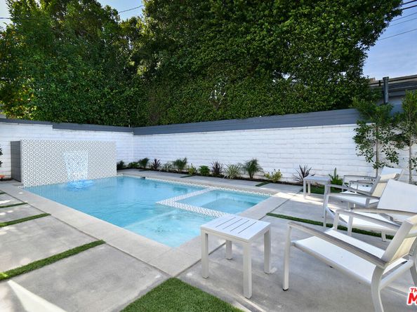 4809 Genesta Avenue, Encino CA 91316