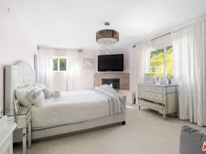 9767 Apricot Lane, Beverly Hills CA 90210