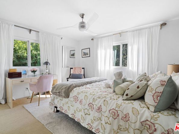 9767 Apricot Lane, Beverly Hills CA 90210