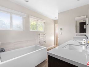 9767 Apricot Lane, Beverly Hills CA 90210