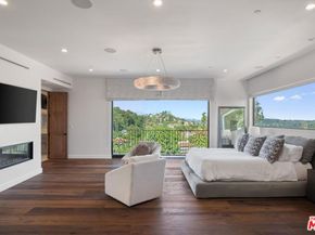 4733 Bonvue Avenue, Los Angeles CA 90027