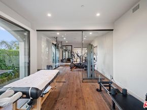 4733 Bonvue Avenue, Los Angeles CA 90027